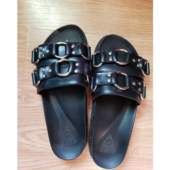 UNIF Shoes - Unif Bound Slip On (sz 7)